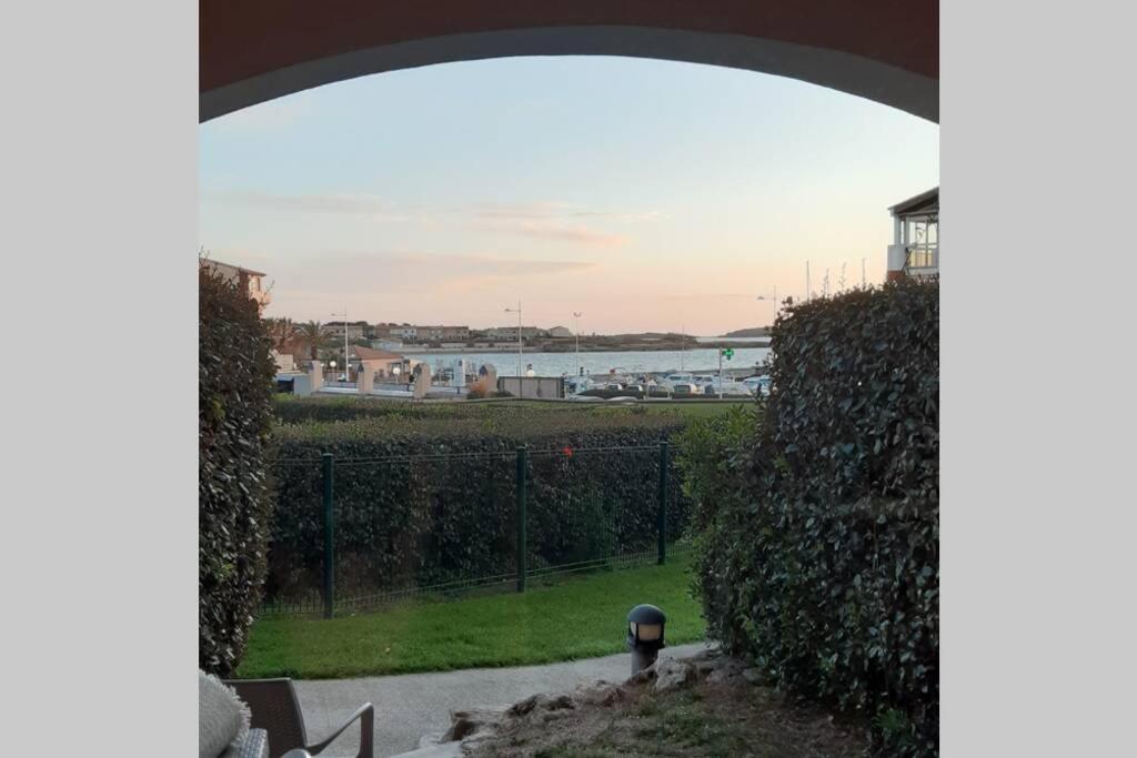 Magnifique Rez De Jardin & Piscine & Bord De Mer Apartment Six-Fours-les-Plages Exterior photo