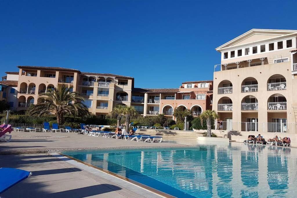 Magnifique Rez De Jardin & Piscine & Bord De Mer Apartment Six-Fours-les-Plages Exterior photo