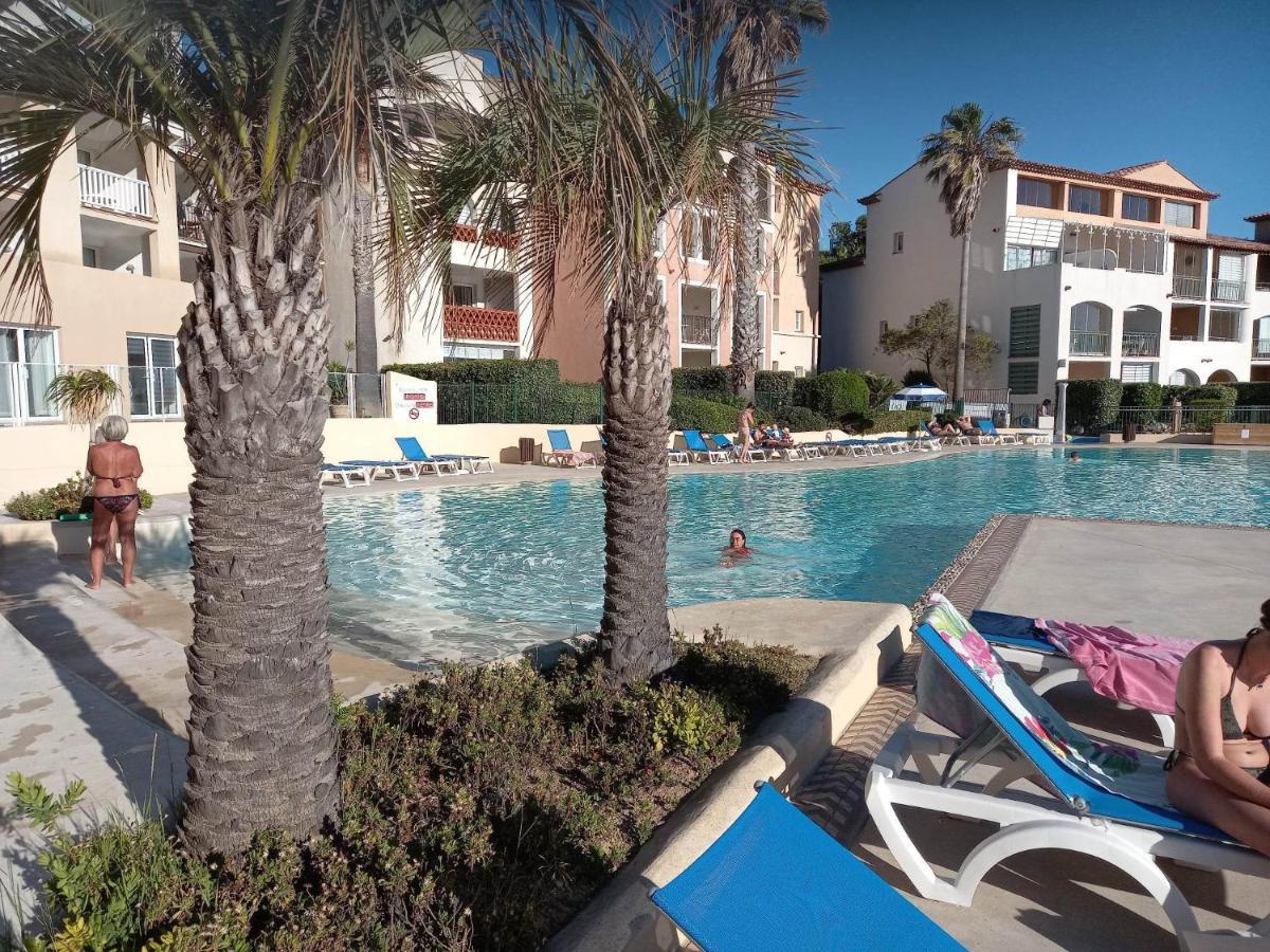 Magnifique Rez De Jardin & Piscine & Bord De Mer Apartment Six-Fours-les-Plages Exterior photo